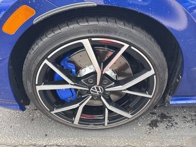 2022 Volkswagen Golf R 2.0T