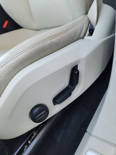 2021 Volvo XC90 T5 Momentum