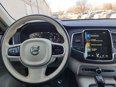 2021 Volvo XC90 T5 Momentum