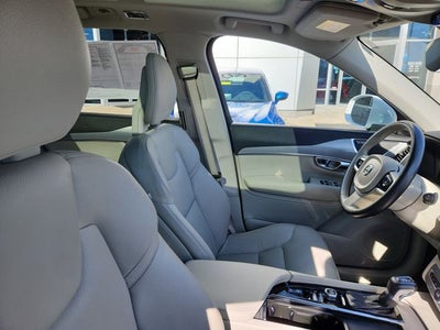 2021 Volvo XC90 T5 Momentum