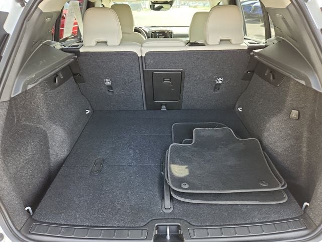 2022 Volvo XC40 Momentum