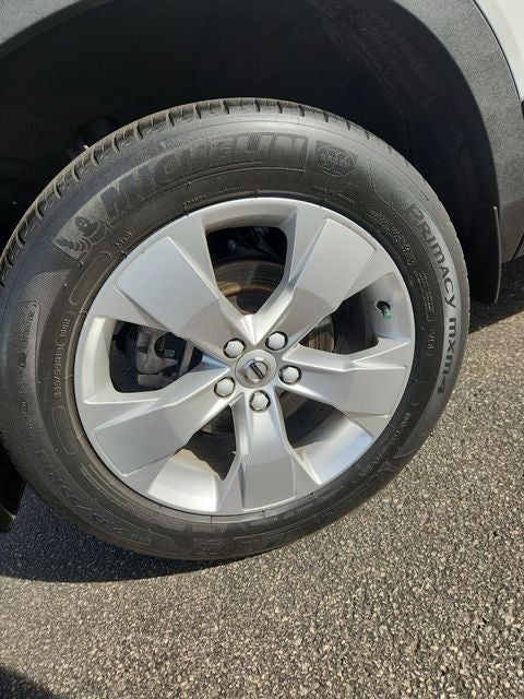 2022 Volvo XC40 Momentum