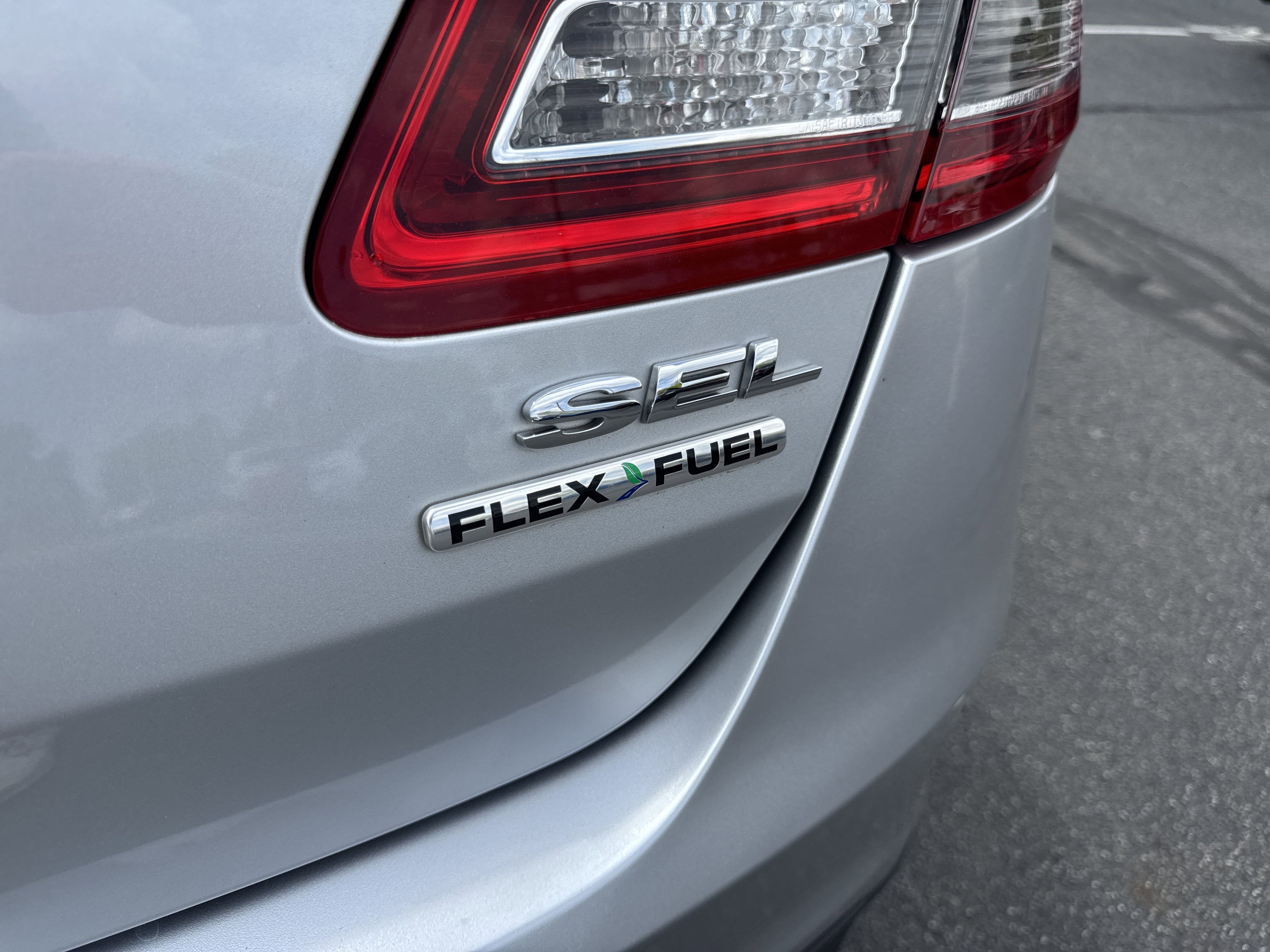 2016 Ford Taurus SEL