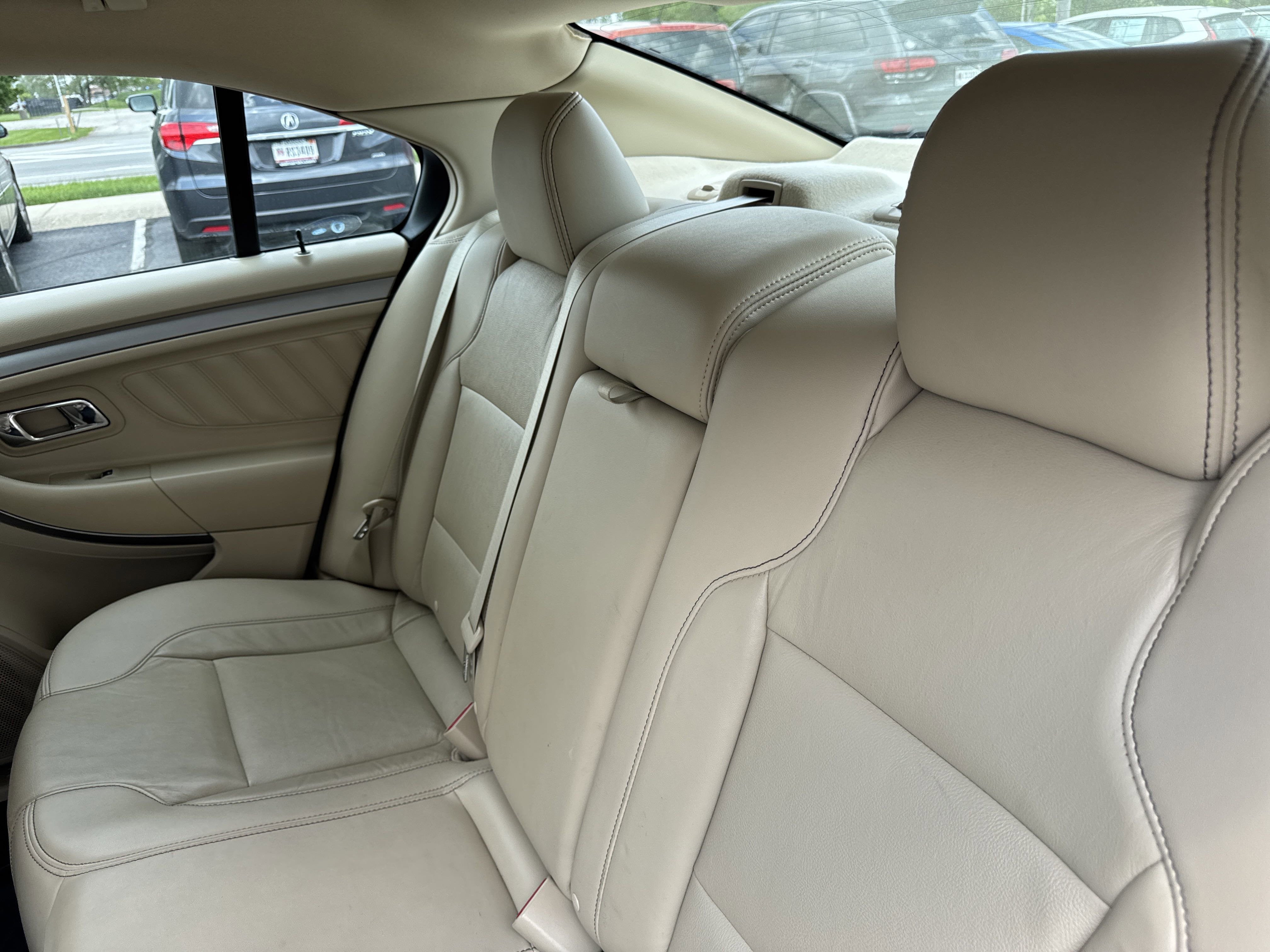 2016 Ford Taurus SEL