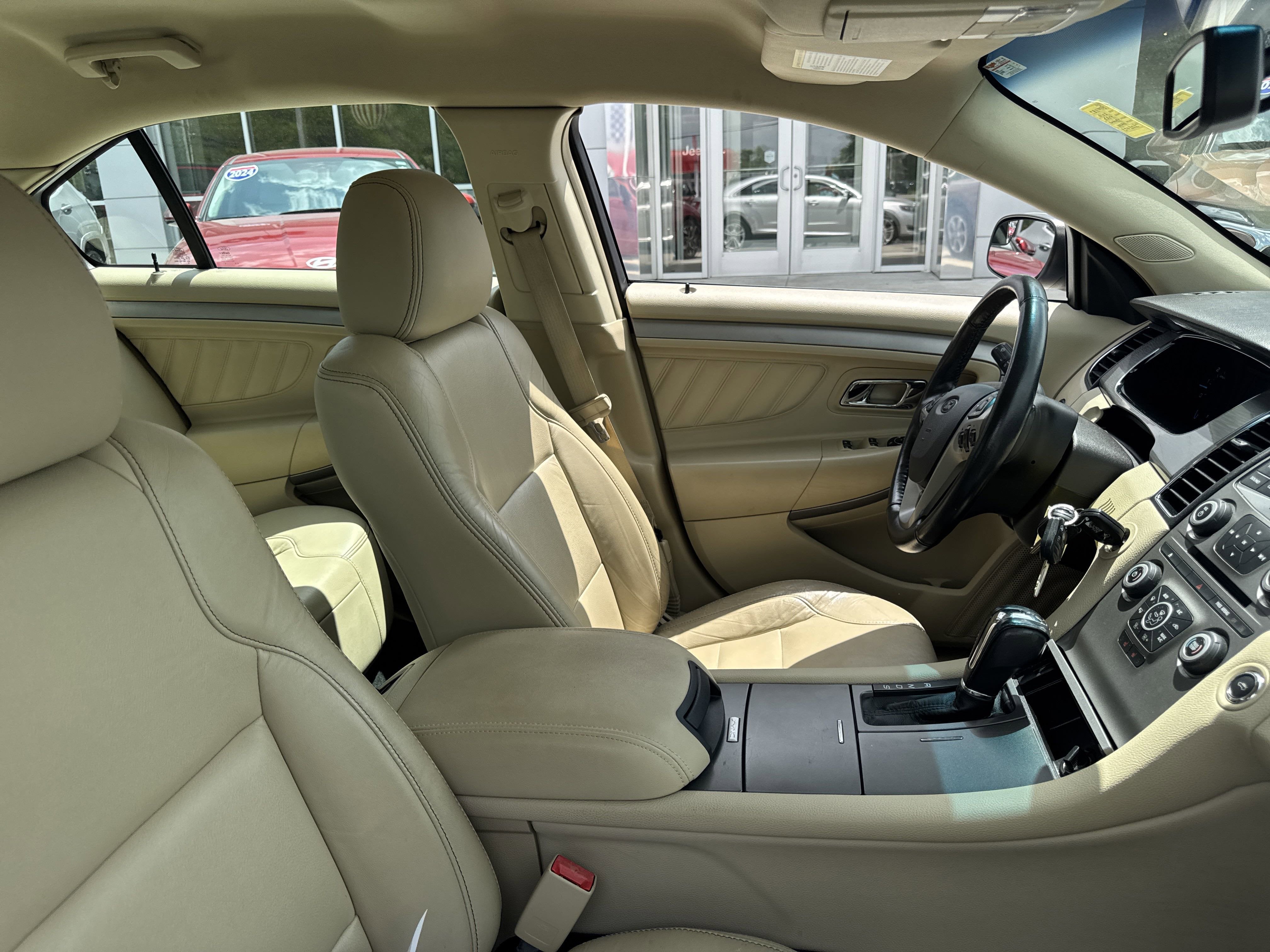 2016 Ford Taurus SEL