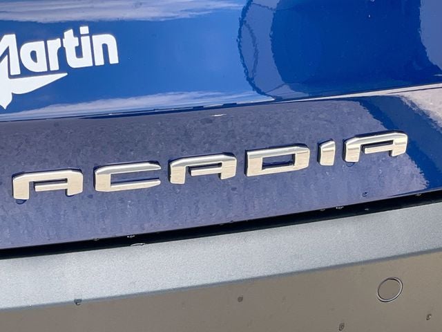 2023 GMC Acadia SLT