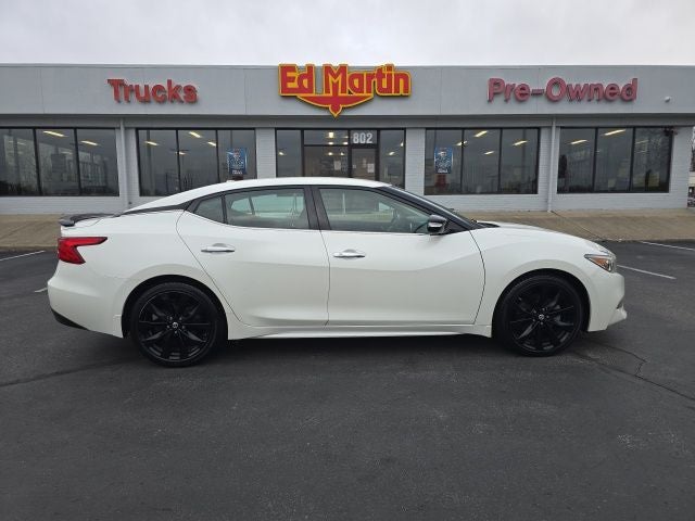 2017 Nissan Maxima SR