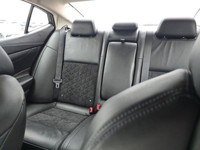 2017 Nissan Maxima SR