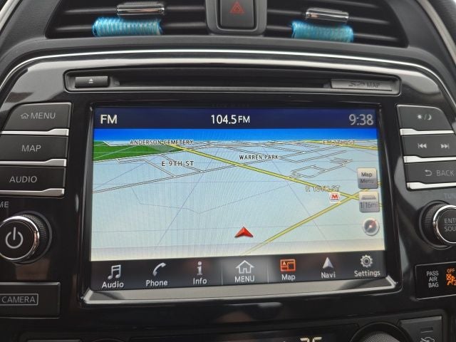 2017 Nissan Maxima SR