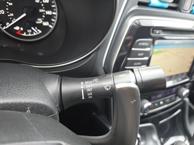 2017 Nissan Maxima SR