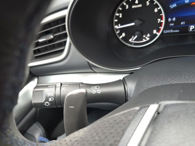 2017 Nissan Maxima SR