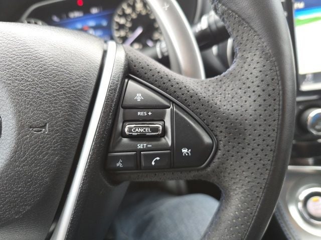 2017 Nissan Maxima SR