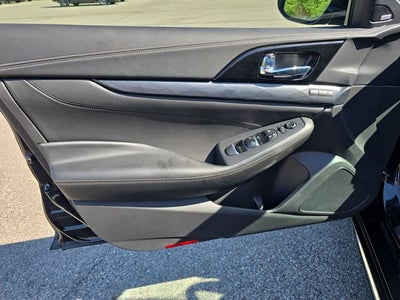 2023 Nissan Maxima Platinum