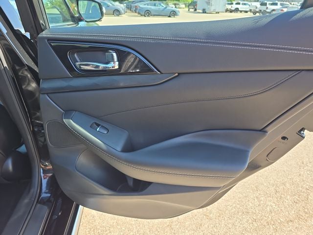 2023 Nissan Maxima Platinum