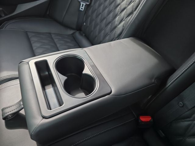 2023 Nissan Maxima Platinum