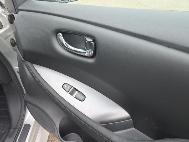 2024 Nissan Leaf S
