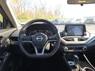 2025 Nissan Altima 2.5 SR