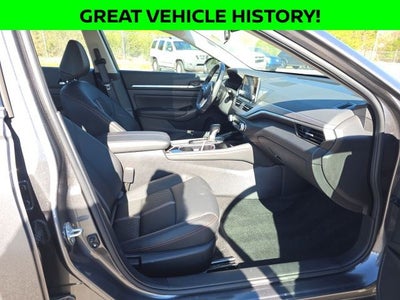 2025 Nissan Altima 2.5 SR