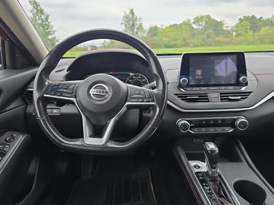 2022 Nissan Altima 2.5 SR
