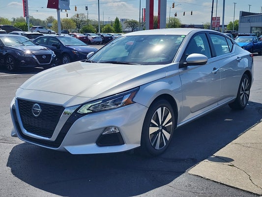 2021 Nissan Altima 2.5 SV in Indianapolis, IN - Ed Martin Automotive Group