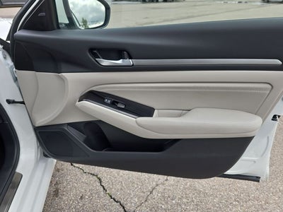 2023 Nissan Altima 2.5 SL