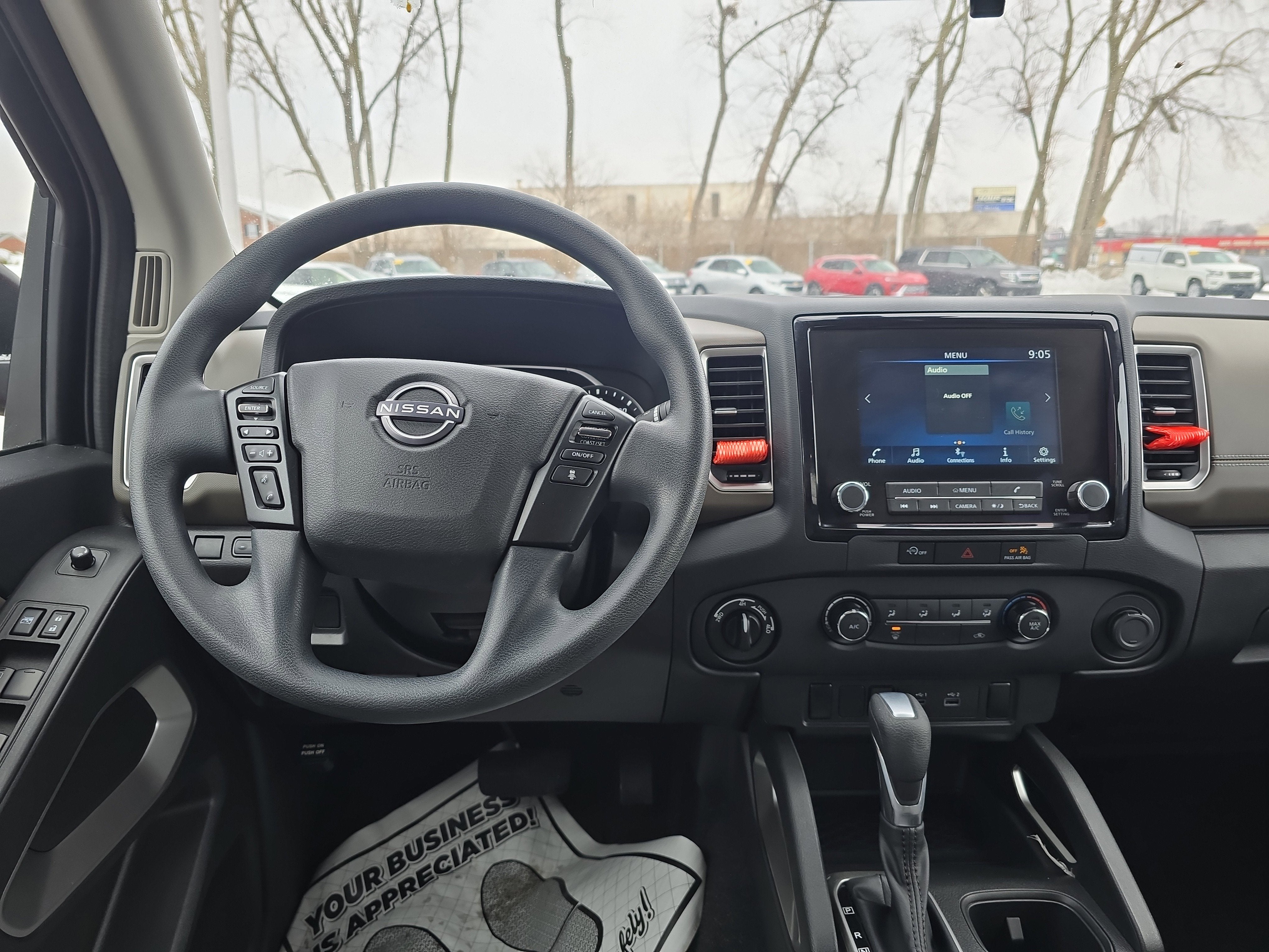 2023 Nissan Frontier SV