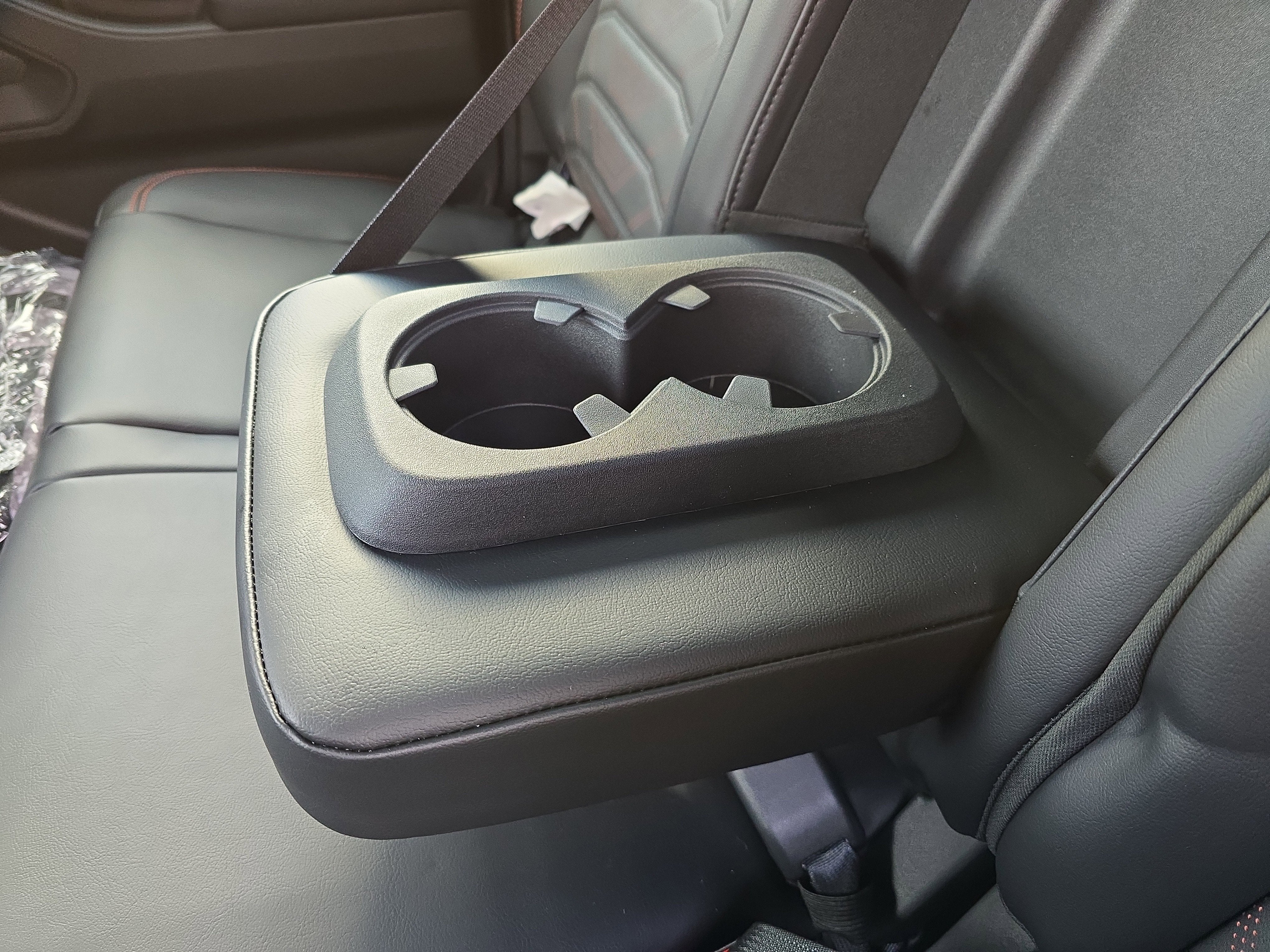 2026 Nissan Frontier PRO-4X with R Package