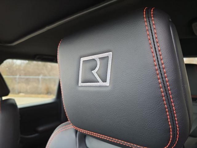 2026 Nissan Frontier PRO-4X with R Package