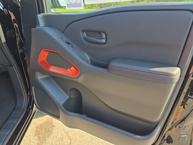 2026 Nissan Frontier PRO-4X w/R Package