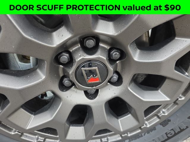 2026 Nissan Frontier PRO-4X with R Package