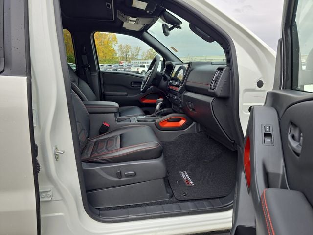 2026 Nissan Frontier PRO-4X with R Package