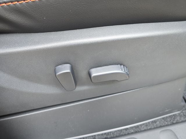 2026 Nissan Frontier PRO-4X with R Package