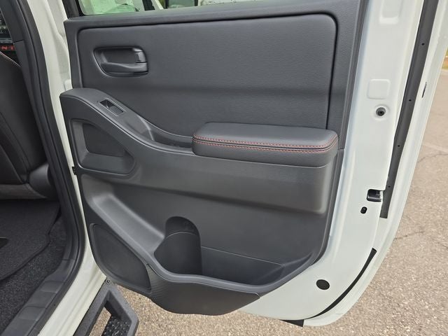 2026 Nissan Frontier PRO-4X with R Package