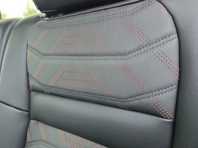 2026 Nissan Frontier PRO-4X with R Package