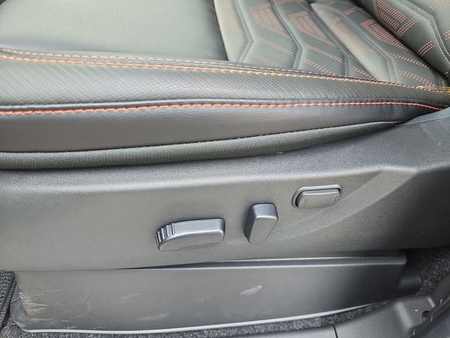 2026 Nissan Frontier PRO-4X with R Package