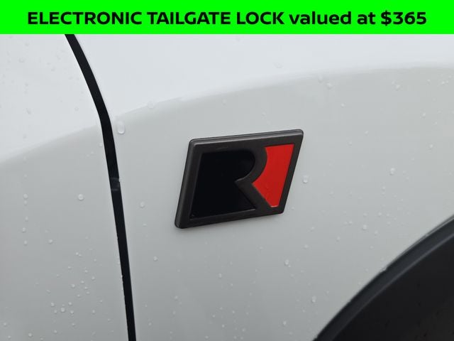 2026 Nissan Frontier PRO-4X with R Package