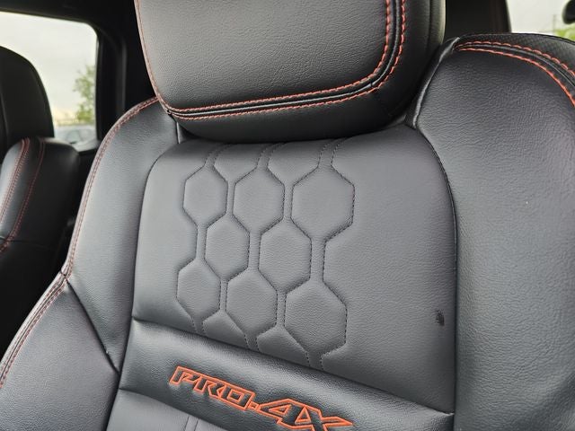 2023 Nissan Frontier PRO-4X PREMIUM