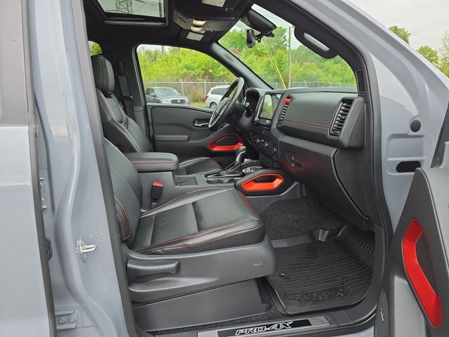 2023 Nissan Frontier PRO-4X PREMIUM
