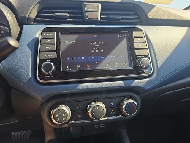 2025 Nissan Versa 1.6 SV