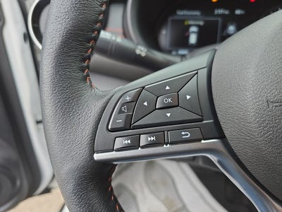 2022 Nissan Kicks SR