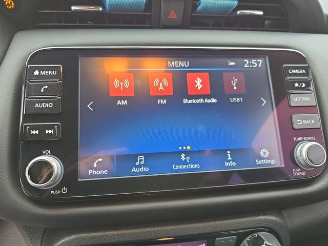 2022 Nissan Kicks SR