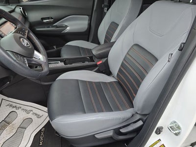 2022 Nissan Kicks SR
