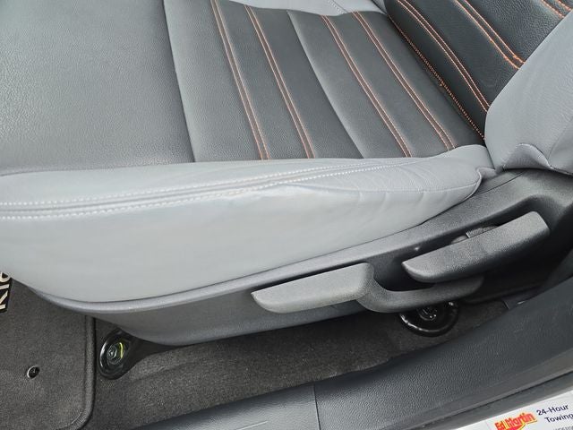 2022 Nissan Kicks SR