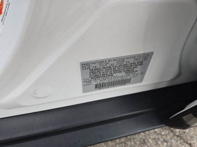2022 Nissan Kicks SR