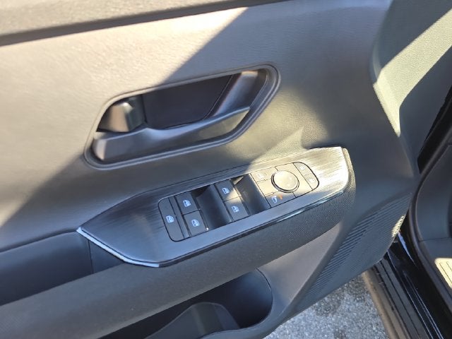 2027 Nissan Kicks S