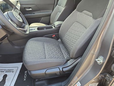 2025 Nissan Kicks SV PREMIUM