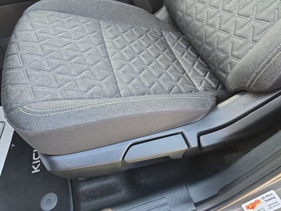 2025 Nissan Kicks SV PREMIUM