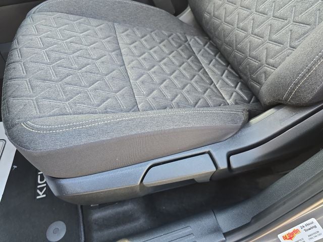 2025 Nissan Kicks SV PREMIUM