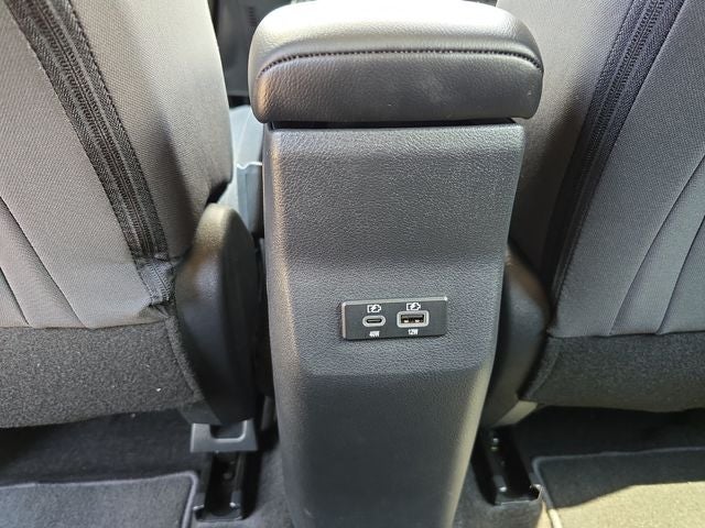 2025 Nissan Kicks SV PREMIUM