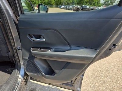 2025 Nissan Kicks SV PREMIUM